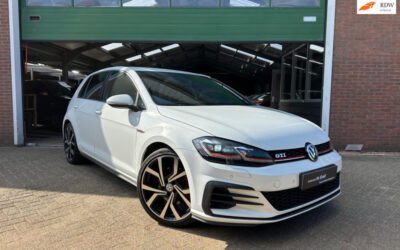 Volkswagen Golf 2.0 TSI GTI | NAVI |TREKHAAK/CAMERA/PDC | CARPLAY |